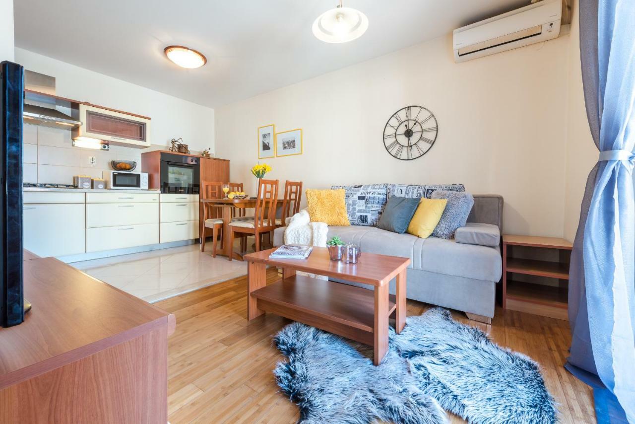 Summer Life Apartment 슬라노 외부 사진