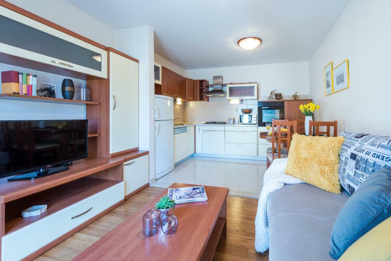 Summer Life Apartment 슬라노 외부 사진